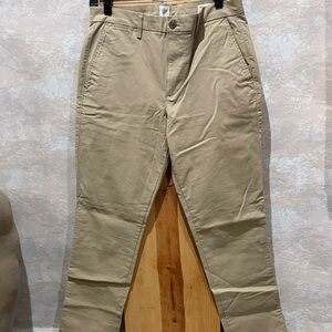 New No Tag - GAP Men's Khaki Chino Pants - Light Tan